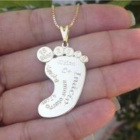 Gargantilha Pezinho Dados Do Nascimento Banhado A Ouro - 1