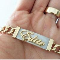 Pulseira Chapa Madrepérola Nome Em Alto Relevo Banhado A Ouro