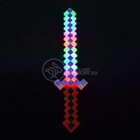 Brinquedo Espada Pixel 58Cm Diamante Com Som E Luz À Pilha - Vermelho - 9