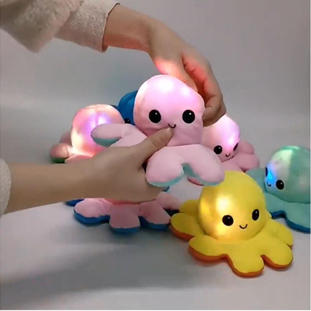 Polvo Brilha No Escuro Pelúcia Reversível Feliz Bravo - 3