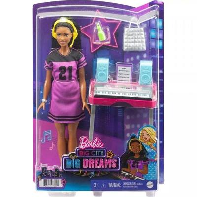 Boneca Barbie Brooklyn Com Acessórios Mattel