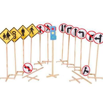 Educação de Trânsito 14 Placas + 1 Semáfaro Simples