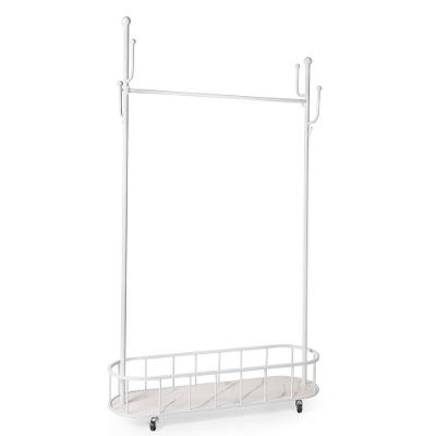 Cabideiro De Chão Grande Com Sapateira E Rodízios - Branco