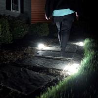 Luminaria Solar Bionc Sensor Presença Movimento Spot Led