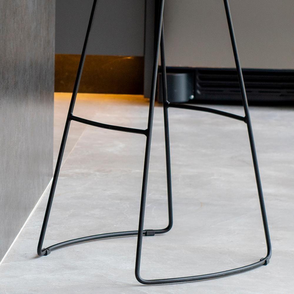 Mesa Bistro Bar E Kit 04 Banquetas Altas Aurum Peroba Preto Dhom Peroba Preto - 3