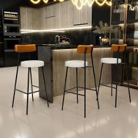 Kit 06 Banquetas Alta Cozinha Sala Jantar Milão L02 Couríssimo Whisky Linho Champagne - Lyam Decor