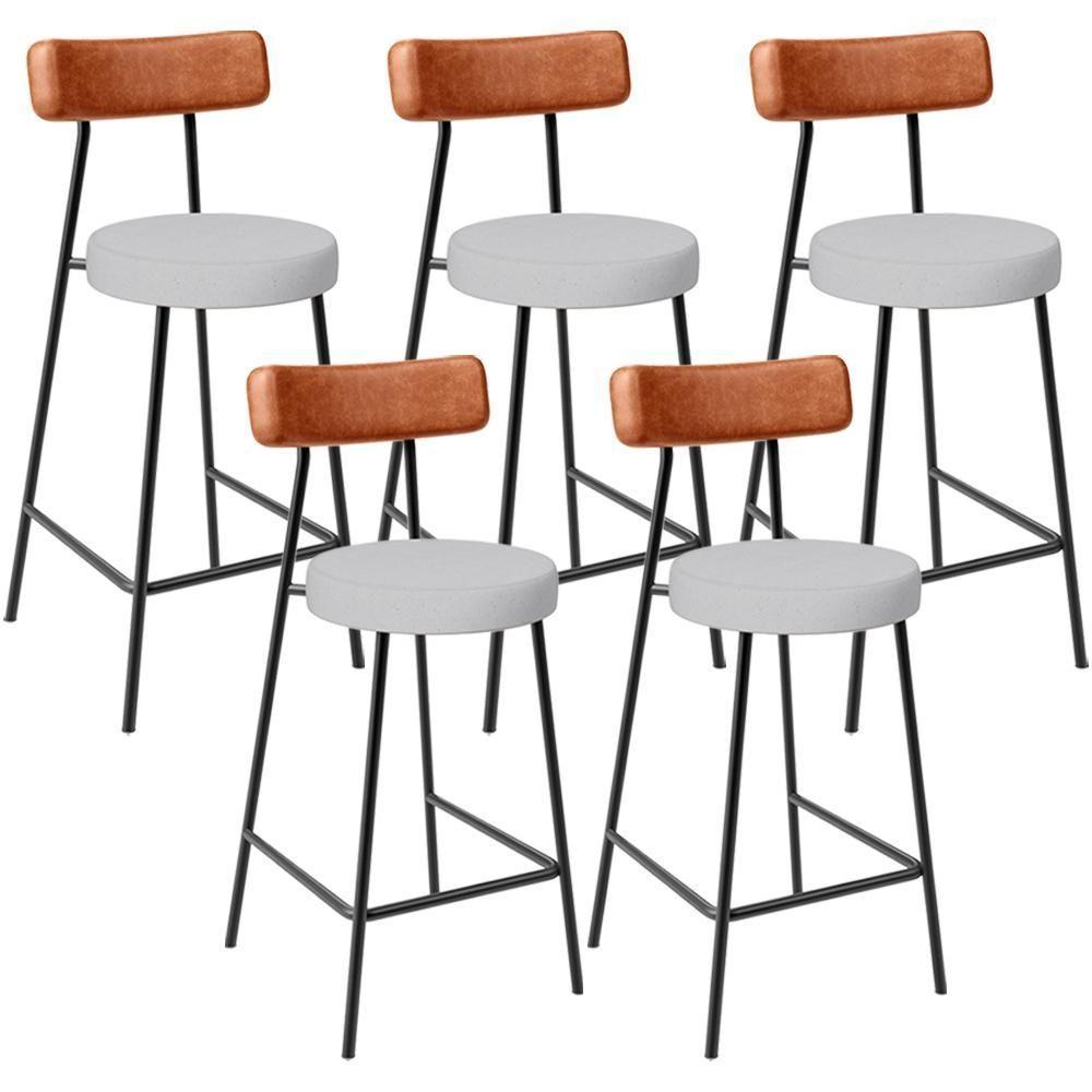 Kit 05 Banquetas Baixa Bar Cozinha Sala Jantar Milão L02 Couríssimo Camel Linho Cinza - Lyam Decor - 1