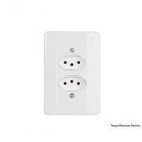 Tomada Mill Duplo 2p+t C/pl 20a250v 39161 C/10pcs - 1