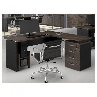 Mesa Escritório L Web30 1,50 X 1,50 4 Gav Cpu/ Marsala / Pre