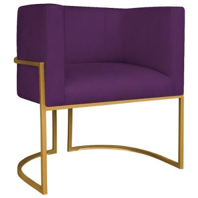 Poltrona Decorativa Luna Base De Ferro Dourado Suede Cor Roxo