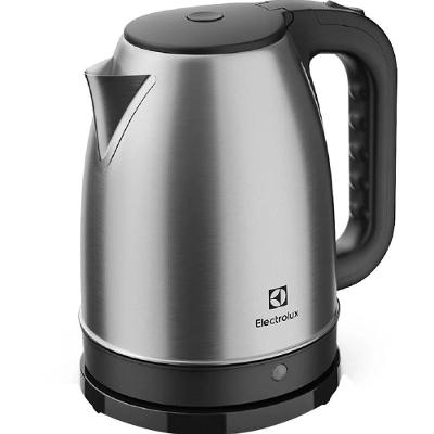 Chaleira Elétrica Electrolux EEK10 Efficient 1,8L Preto Inox com Base Giratória 360° 220V