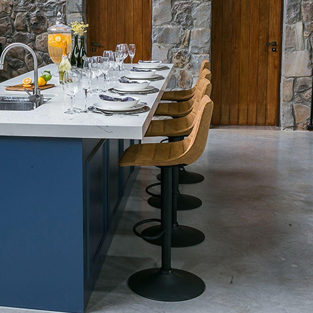 Kit 4 Banquetas Decorativas Travis Pu Com Regulagem De Altura Base Disco C/apoio Para Os Pés Caramelo/preto G56 - Gran Belo - 5