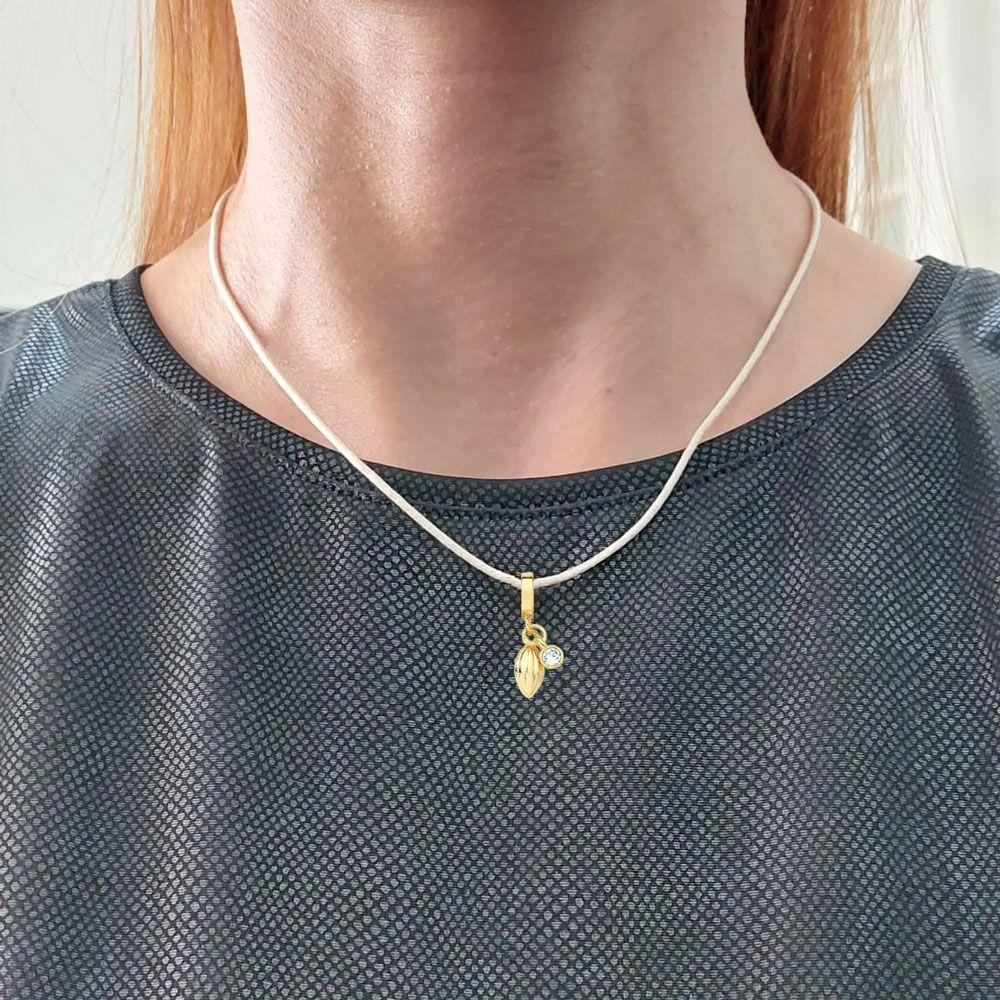 Cordão Algodão Com Pingente Cacau E Ponto De Luz Revestido Em Ouro - 2