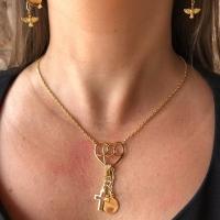 Colar Com Pingente De Fé Folheado Em Ouro 18k [f027] - 3