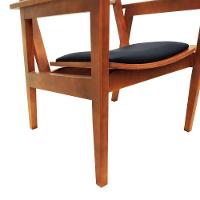 Poltrona Gusty Com Encosto Telinha Assento Anatômico - Amêndoa Estofado Corano Preto - 6