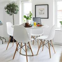 Kit 04 Cadeiras Decorativas Eiffel Charles Eames F03 Branco Com Pés De Madeira - Lyam Decor