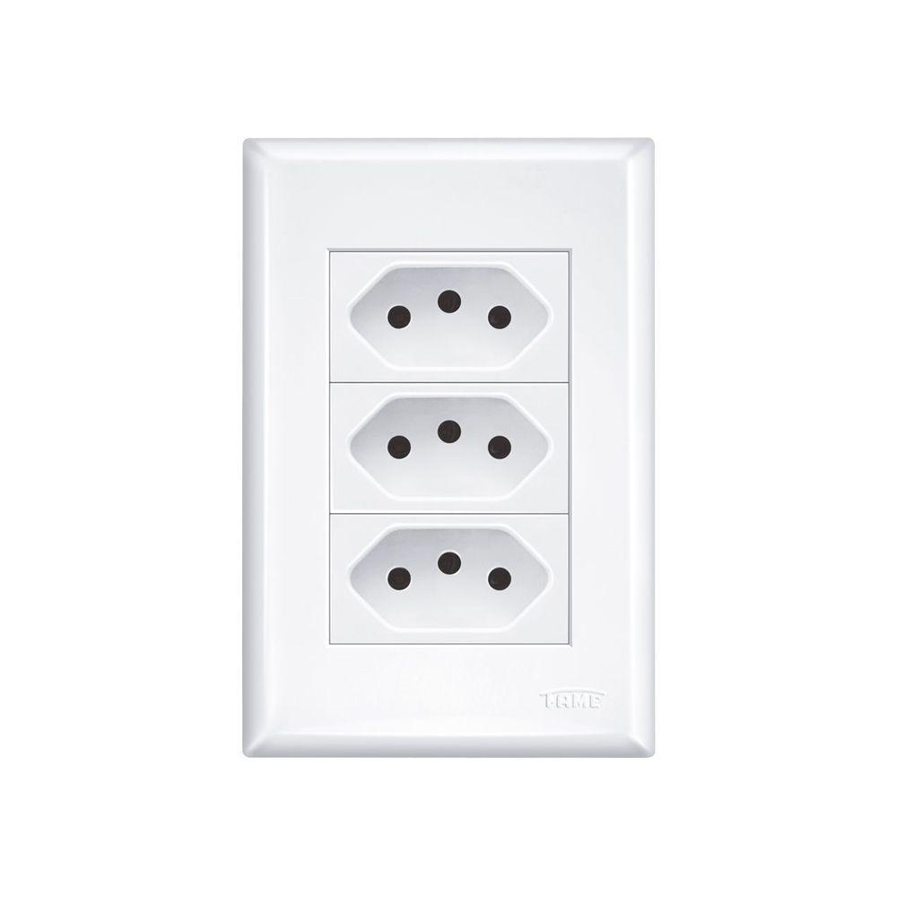 Tomada Tripla Fame Evidence 2p+t 20a Com Placa 4x2 Branca - 1