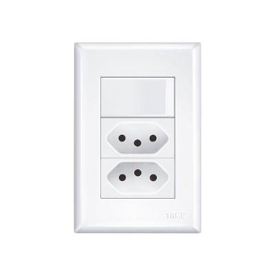 Interruptor Simples E Tomada Dupla 2p+t 20a Fame Evidence Com Placa 4x2 Branco