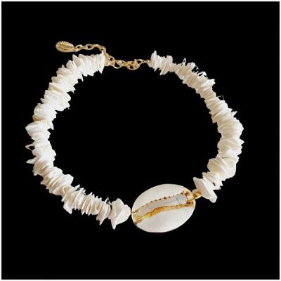 Colar Cascalho Com Búzio Branco