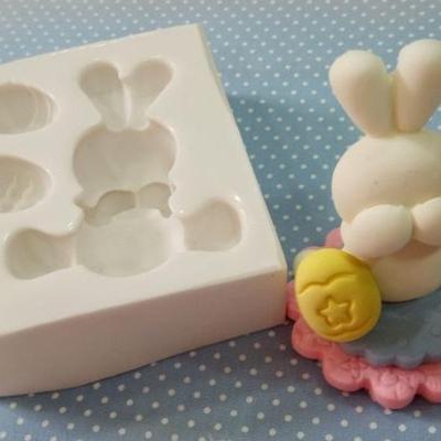 Molde Silicone Páscoa Coelho com Patinhas nos Olhos