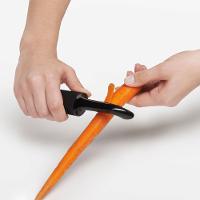 Peeler Com Cabo Emborrachado 18cm Oxo
