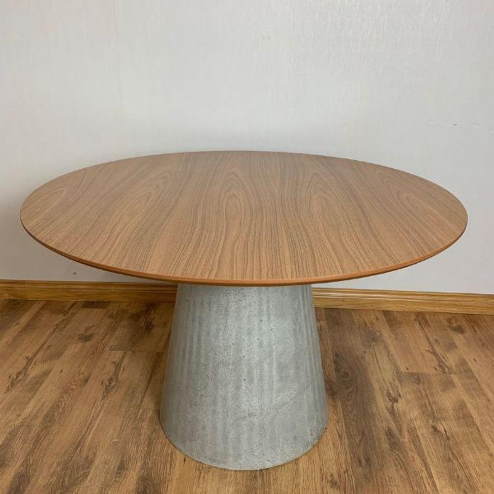 Mesa De Jantar Cone Redonda 140 Cm Base Cimento Concreto Tampo Freijó - 4