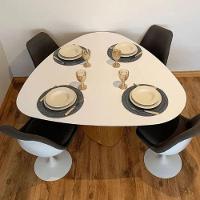 Mesa De Jantar Cone Orgânica Redonda 100x103 Cm Base Freijó Com Tampo Laqueado - 3