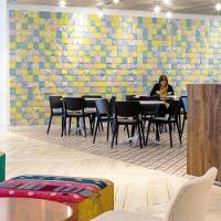 Kit 4 Cadeiras Vegas com Estrutura Em Polipropileno Fratini Preto