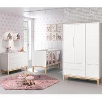 Quarto De Bebê Classic 3 Portas Cômoda Com Porta Branco Com Pés Madeira Natural - Reller