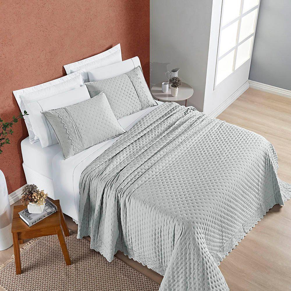 Kit Cobre Leito Colcha Bouclê Casal Padrão Laise Bordada Micropercal 200 Fios 3 Peças - Cinza Geada - 4