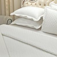 Kit Cobre Leito Colcha Perone Casal Padrão Dupla Face Toque De Pluma Micro Percal 300 Fios 3 Peças - Branco - 3