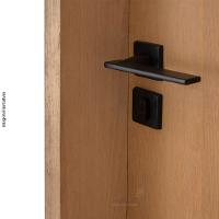 Kit Porta De Madeira 82 X 2.10 Friso Agatha Bat.misto 14cm Fech.ext Preto Fosco Lado Esquerdo - Hale