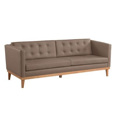 Sofá Living Hibisco 2,19m Em Corino Pés Em Madeira Cor Cáqui