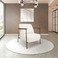 Poltrona Sala De Estar Pés Em Ferro Preto Braço Madeira Maciça 86cm Thane Bouclê Off White - 1