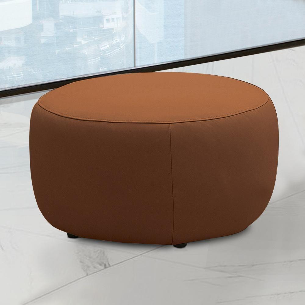 Puff Decorativo Mariele Sala De Estar Pés Em Madeira Couro Conhaque G88 - Gran Belo - 1