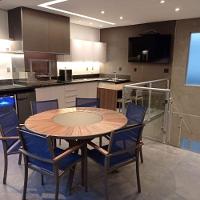 Mesa De Jantar 1,30m Zurick Pétalas De Madeira Centro Giratório Alumínio Preto