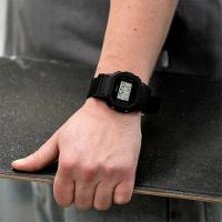 Relógio Casio G-shock Dw-5600bce-1dr Pulseira Em Cordura - 2