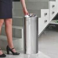 Lixeira Inox Basculante 20 Litros Grande Cesto Lixo Vai Vem Aço Prateada Escritorio Cozinha Banheiro - 3