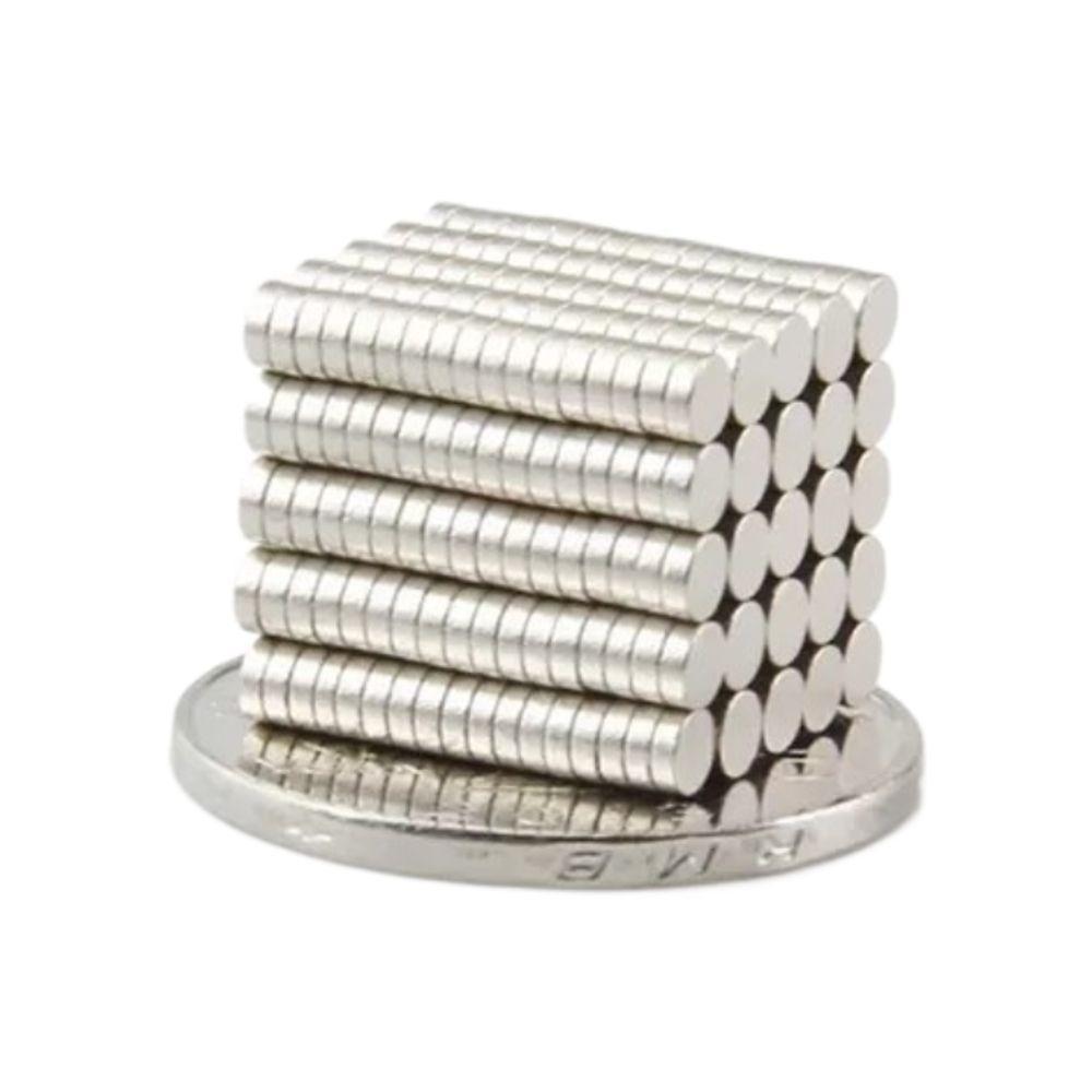 Kit Com 100 Peças ímã De Neodímio 3x1mm Super Forte N35 Redondo - 1