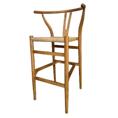 Banqueta Valentina Wishbone Rivatti Em Madeira Clara De Olmo Com Assento Tramado Em Corda Natural