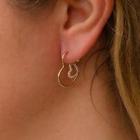 Brinco De Argola Com Coração Cravejado Com Zircônias Banhado A Ouro 18k - 2