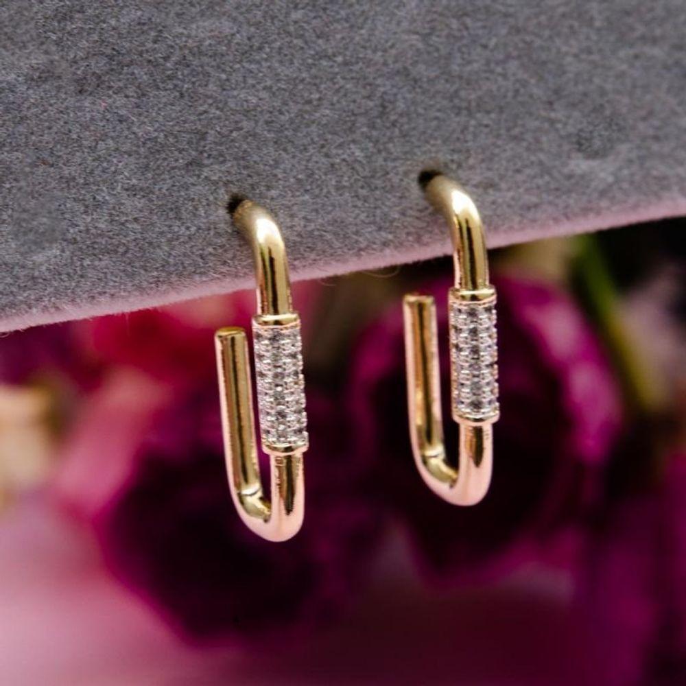 Brinco De Argola Retangular Com Parte Cravejado Em Zircônia Banhado Em Ouro 18k - 3