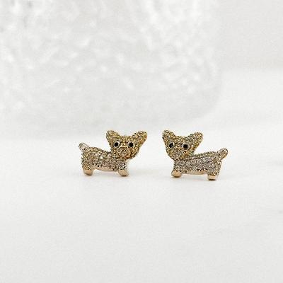 Brinco Pet Cravejado Com Zirconias Banhado A Ouro 18k