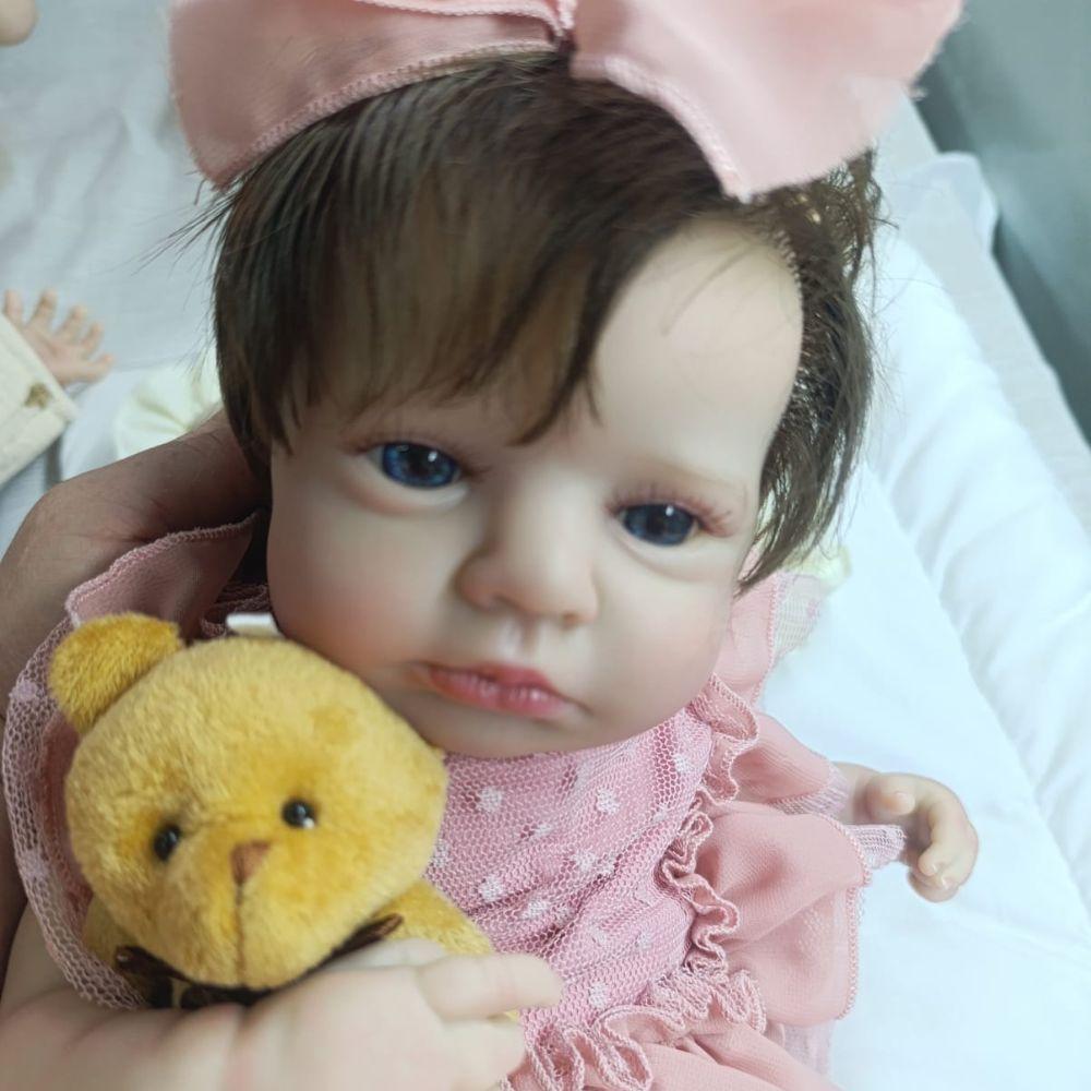 Bebê Reborn Menina Olhos Abertos Artesanal Corpo De Pano Macio Antialérgico - 3