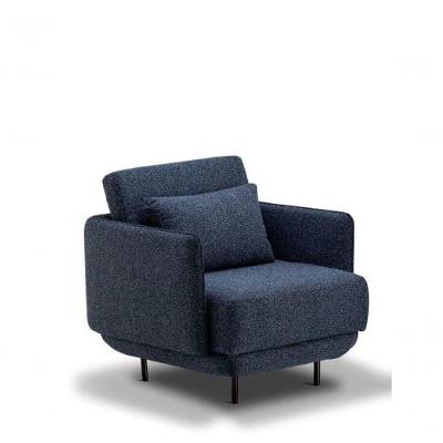 Poltrona Titanium Para Sala Tecido Boucle Azul Estofada Base Metal Fixa