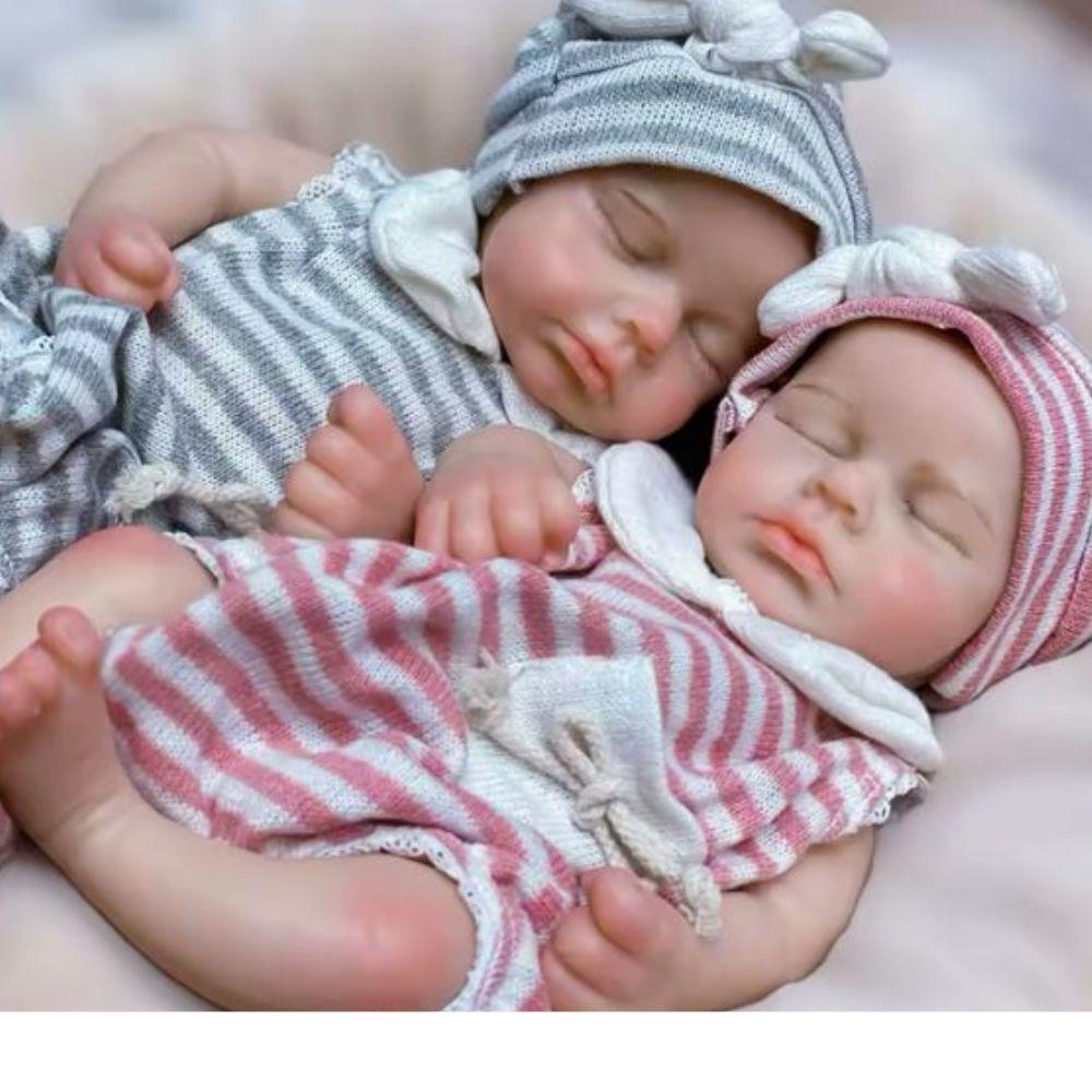 Bebê Reborn Menina Toda De Silicone Sólido Artesanal Olhos Fechados Cabelo Implantado Fio A Fio - 3