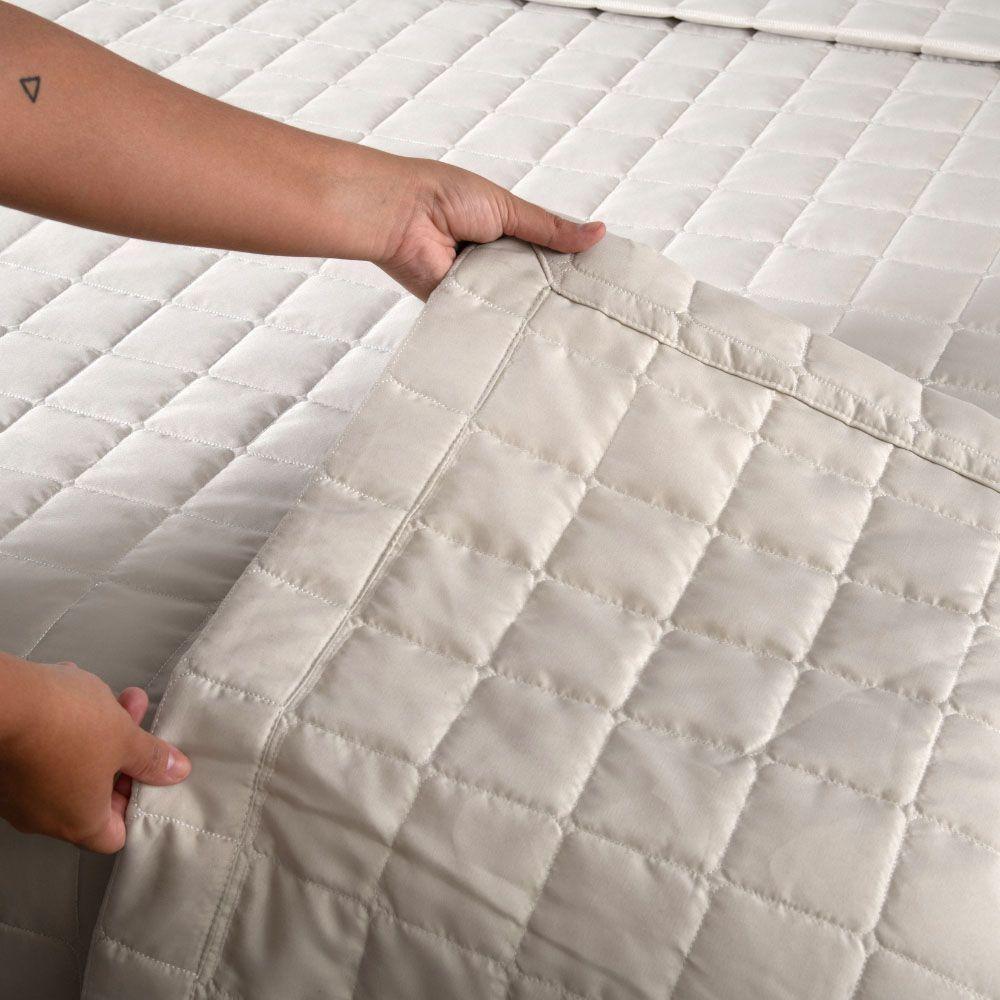 Kit Cobre Leito Colcha Dual Queen 3 Peças Matelado Dupla Face Liso Areia 100% Poliéster - 3