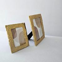 Porta Retrato Em Resina Dourada Fundo Veludo 10 X 15cm - 6