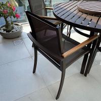 Poltrona Cadeira De Jantar Amélia Tela Sling E Alumínio Com Braço Detalhe Madeira Marrom - 3