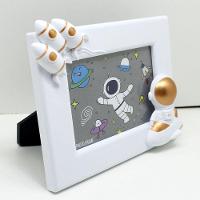Porta Retrato Moldura Espacial Astronauta Branco Foguete 3d - 2
